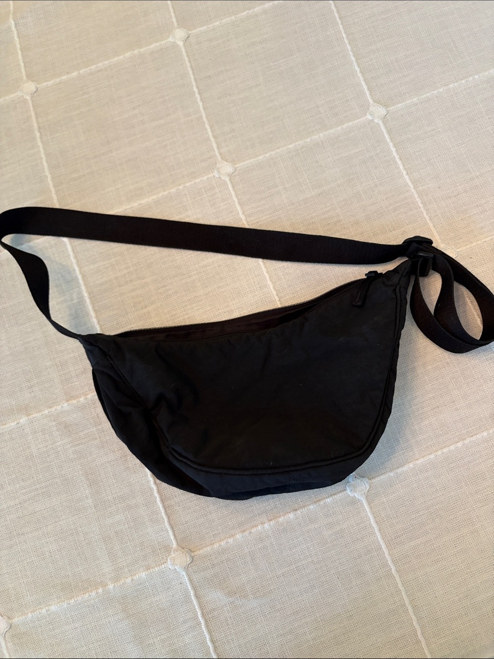 Uniqlo Black Men's Belt Sling Bag